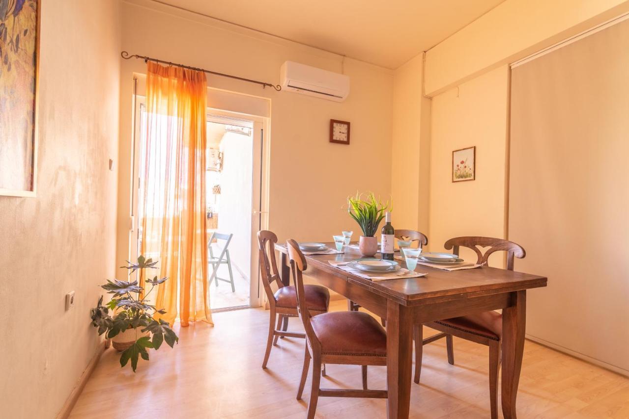 Athena's Center Apartment
